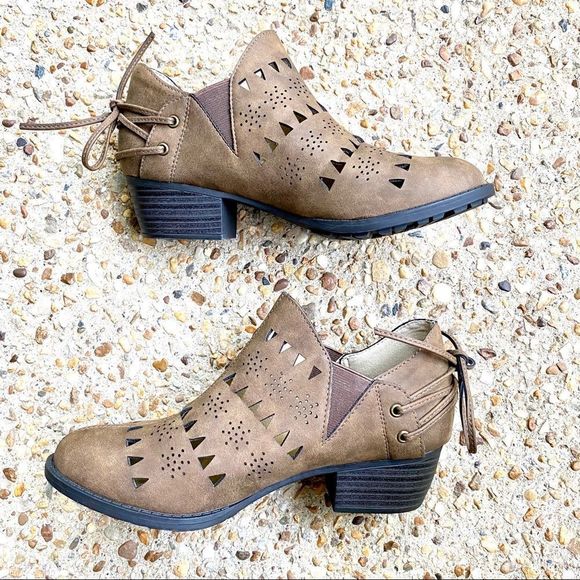 NWT JBU JAMBU Evelyn Brown Ankle Boots Laser Cut Size 6.5 - Picture 2 of 5